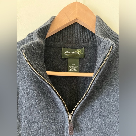 Eddie Bauer Men’s Gray Sweater Half Zip. Size M - Picture 3 of 3